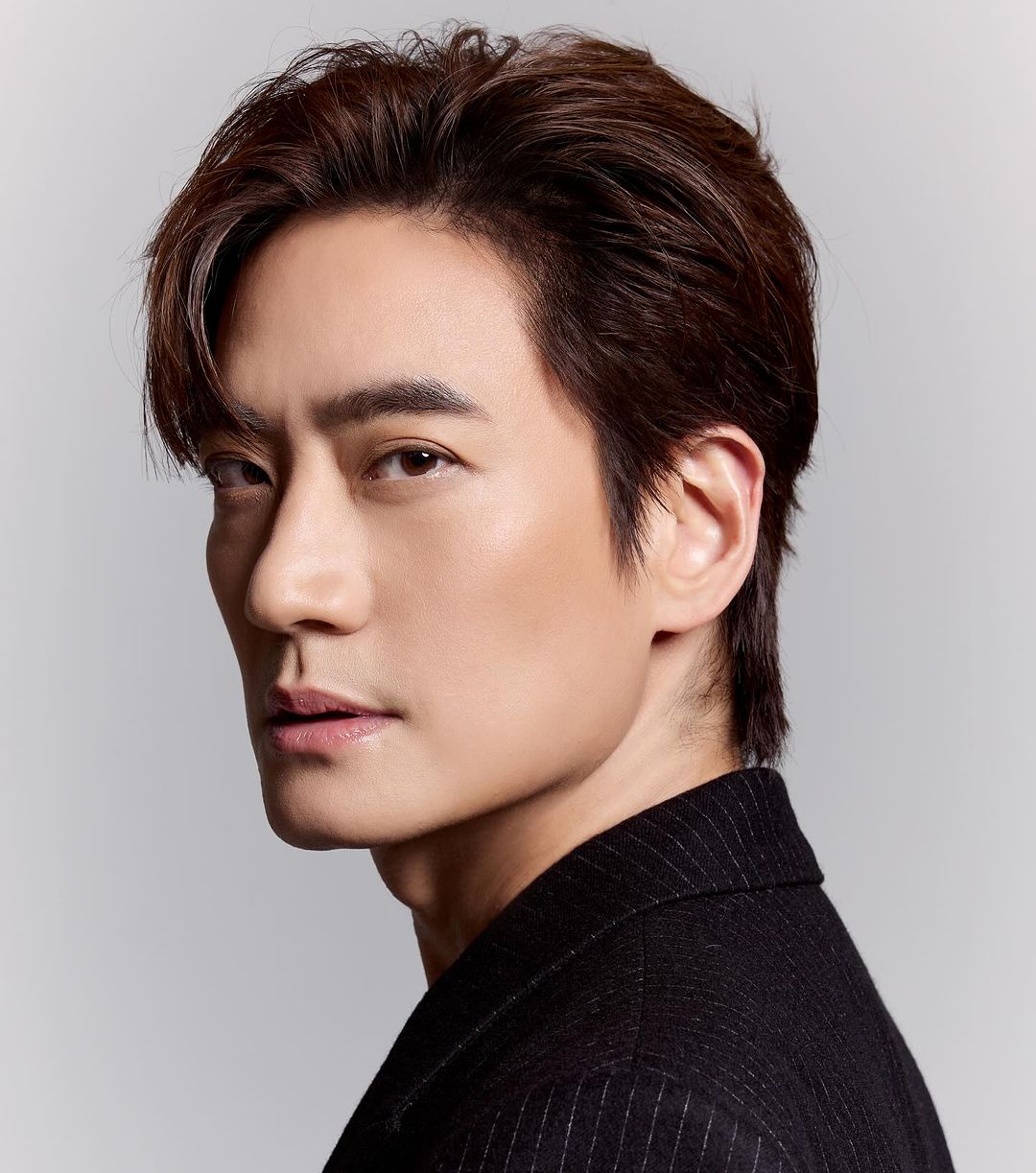 โอ๊ค - สมิทธิ์ อารยะสกุล