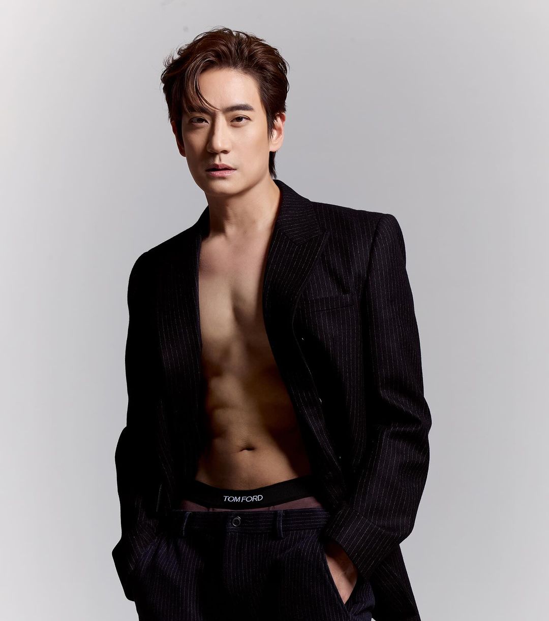 โอ๊ค - สมิทธิ์ อารยะสกุล