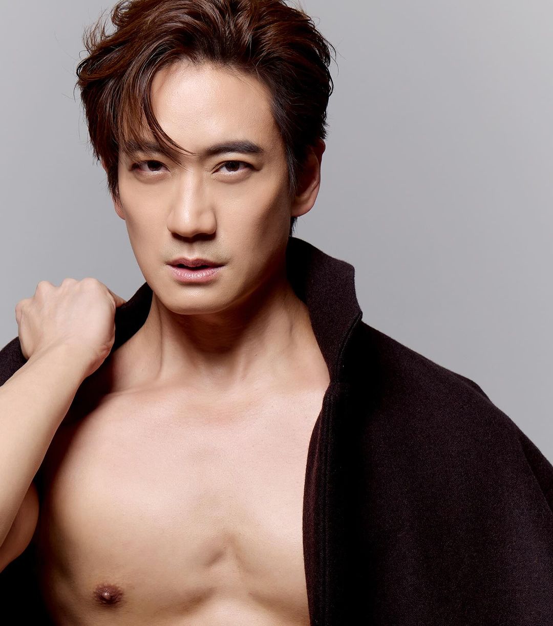 โอ๊ค - สมิทธิ์ อารยะสกุล
