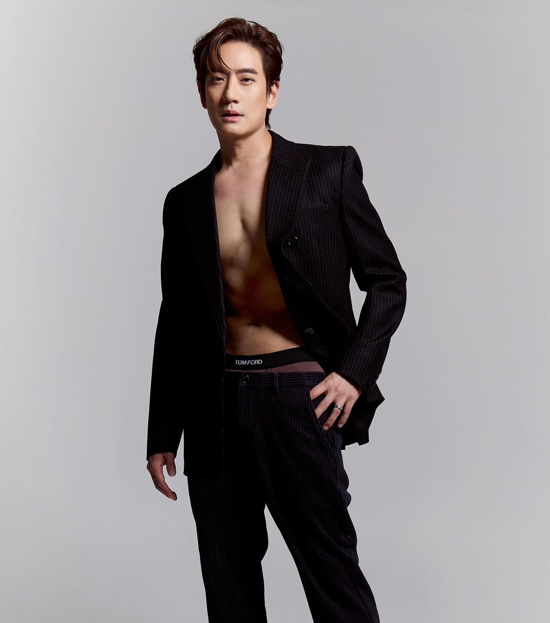 โอ๊ค - สมิทธิ์ อารยะสกุล
