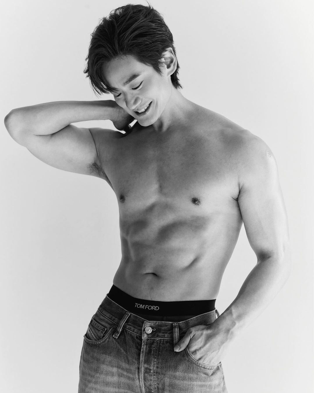 โอ๊ค - สมิทธิ์ อารยะสกุล