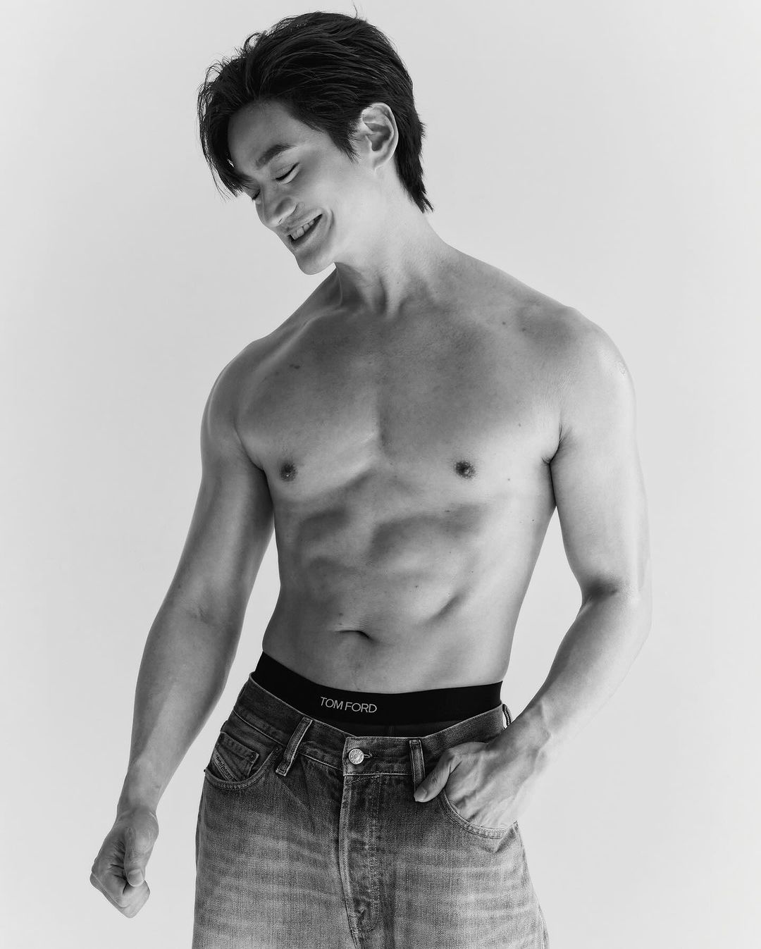 โอ๊ค - สมิทธิ์ อารยะสกุล
