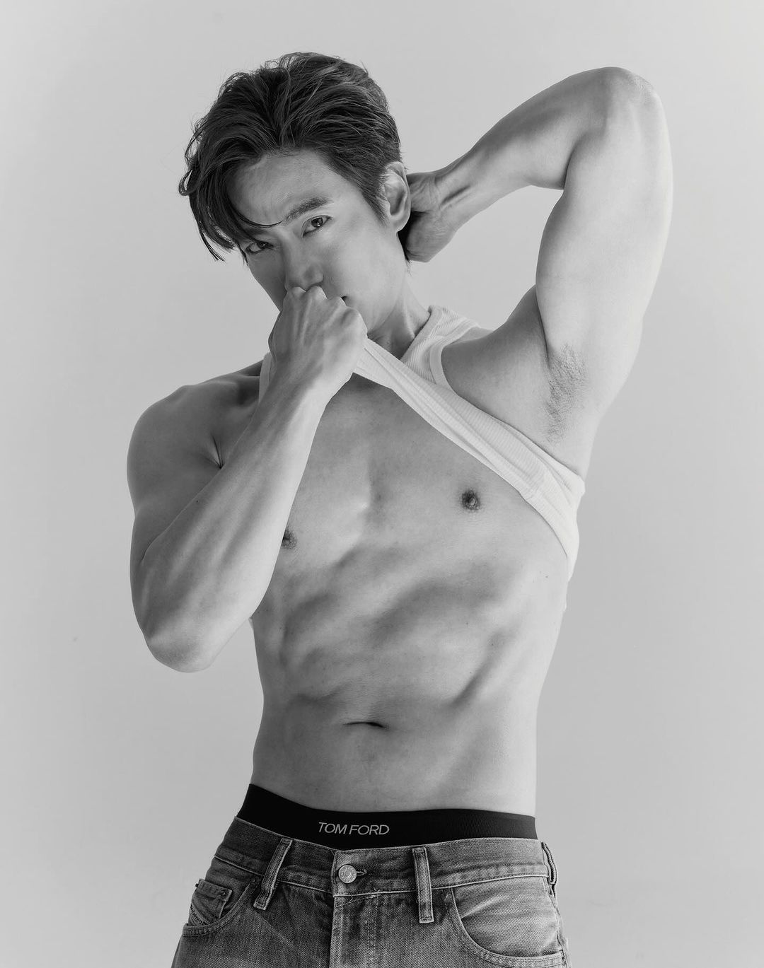 โอ๊ค - สมิทธิ์ อารยะสกุล