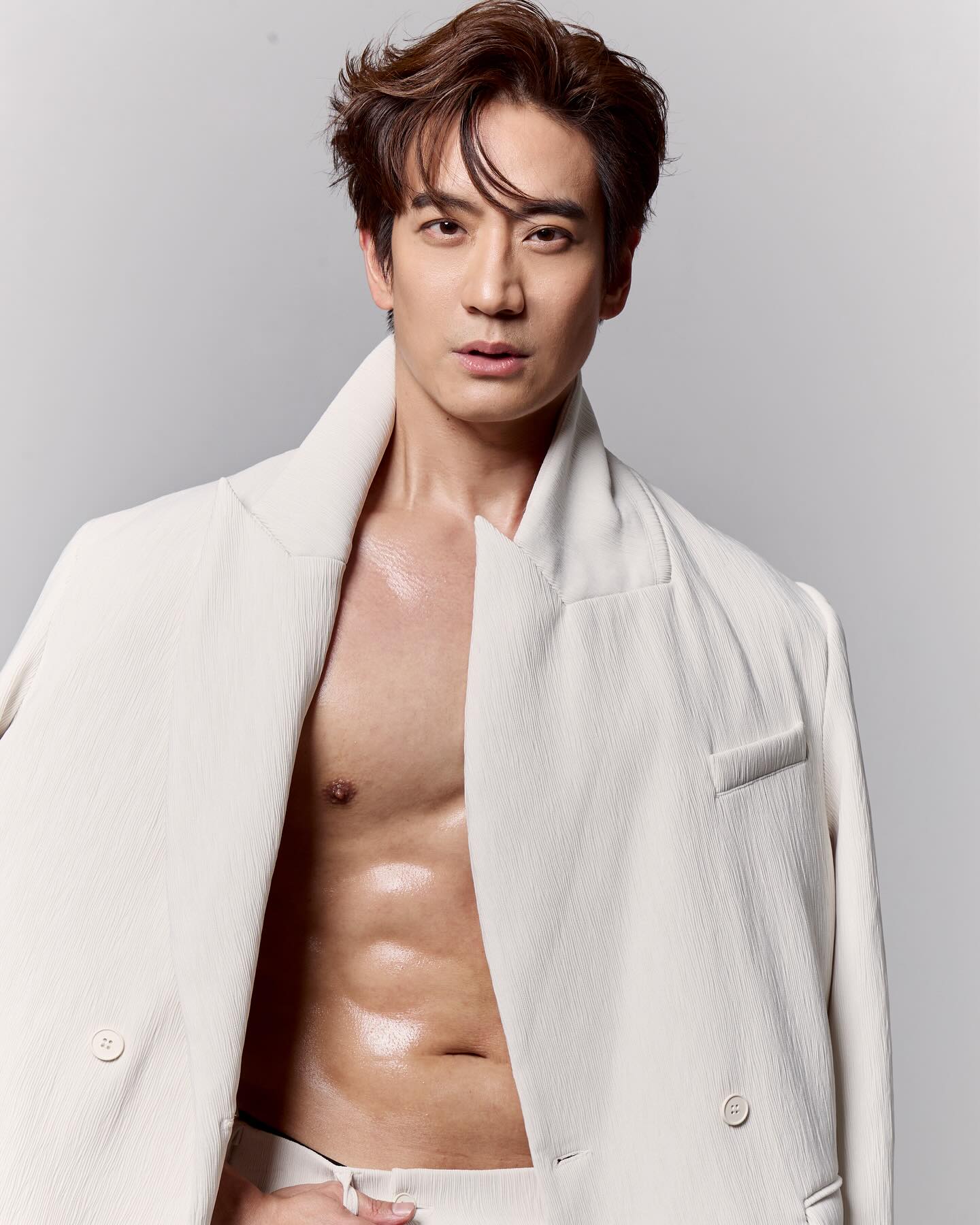 โอ๊ค - สมิทธิ์ อารยะสกุล