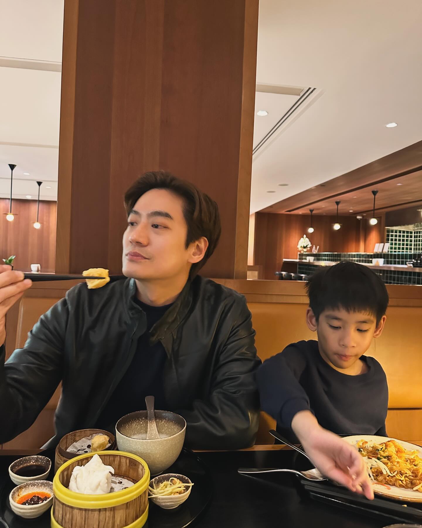 โอ๊ค - สมิทธิ์ อารยะสกุล