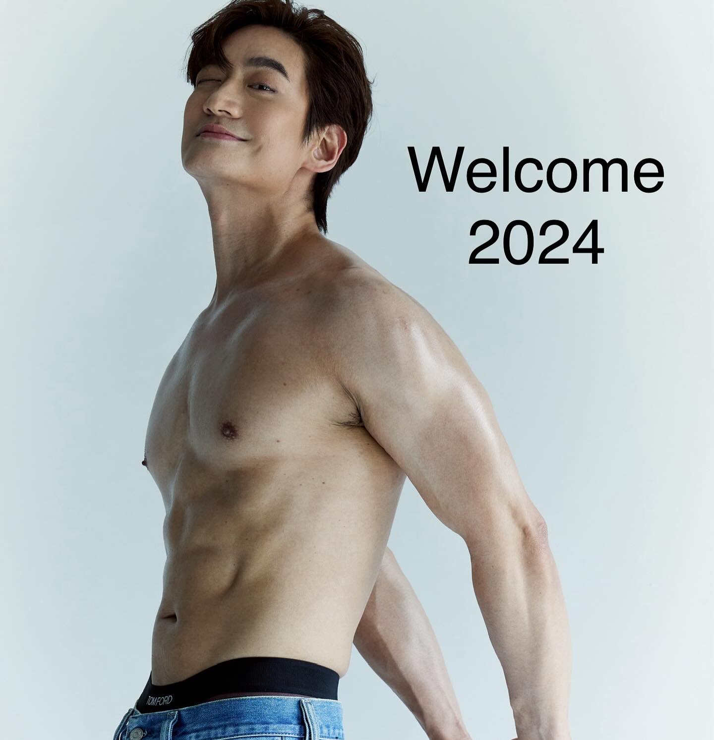 โอ๊ค - สมิทธิ์ อารยะสกุล