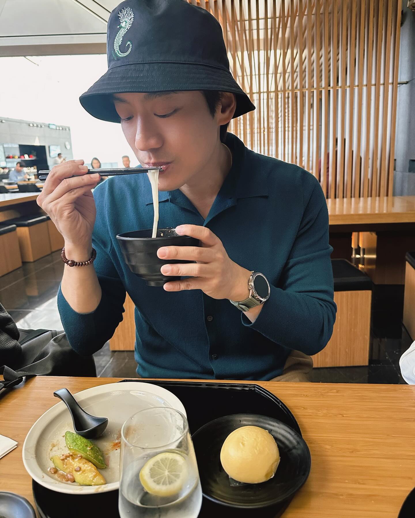 โอ๊ค - สมิทธิ์ อารยะสกุล