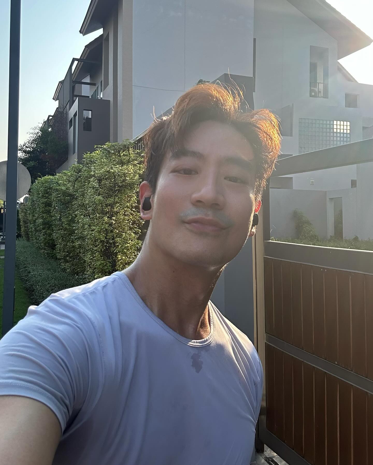 โอ๊ค - สมิทธิ์ อารยะสกุล
