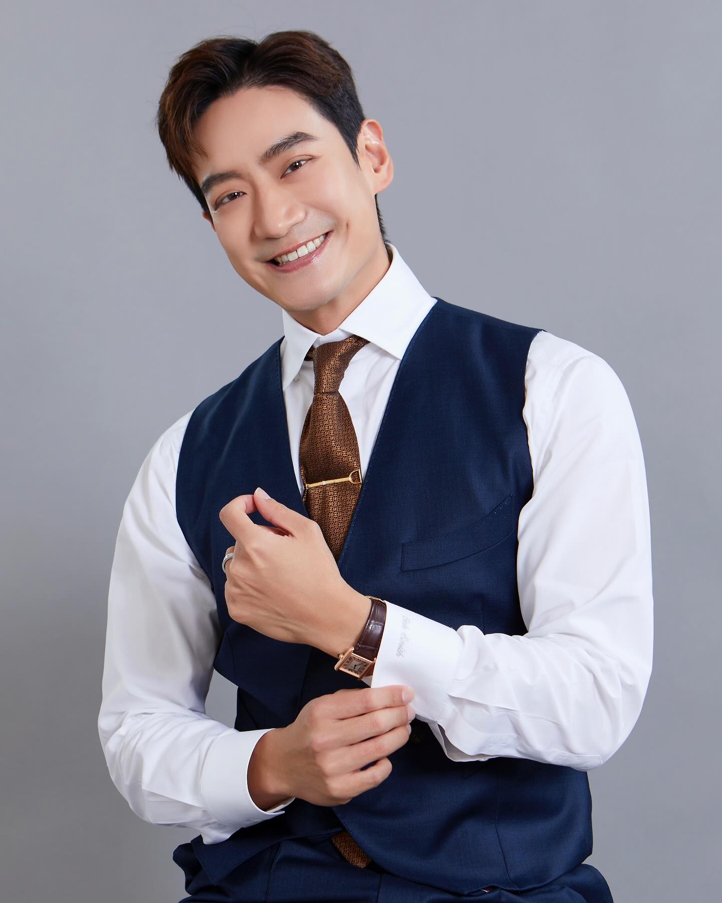 โอ๊ค - สมิทธิ์ อารยะสกุล