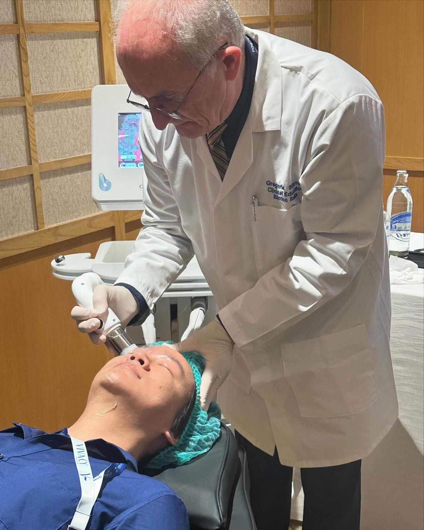 โอ๊ค - สมิทธิ์ อารยะสกุล