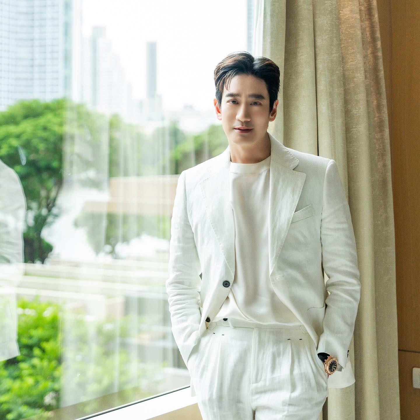 โอ๊ค - สมิทธิ์ อารยะสกุล