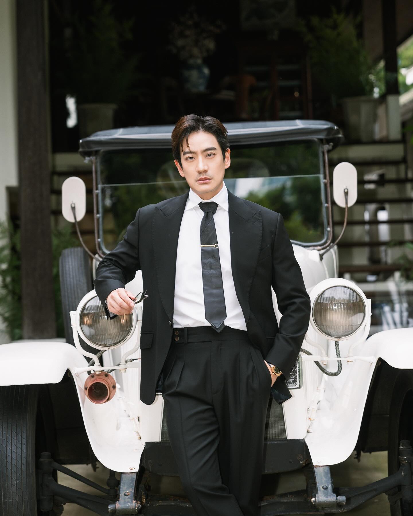 โอ๊ค - สมิทธิ์ อารยะสกุล