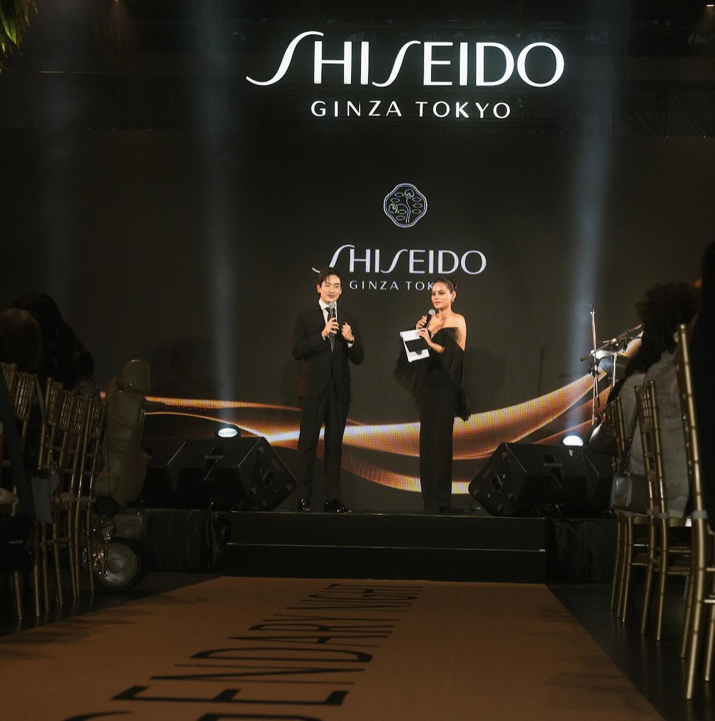 โอ๊ค - สมิทธิ์ อารยะสกุล