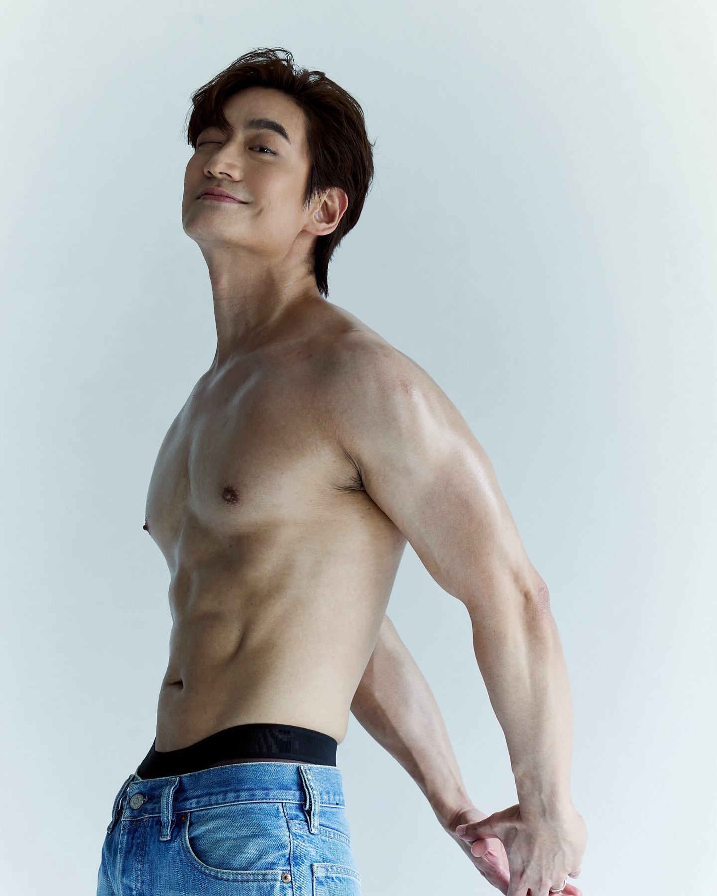 โอ๊ค - สมิทธิ์ อารยะสกุล