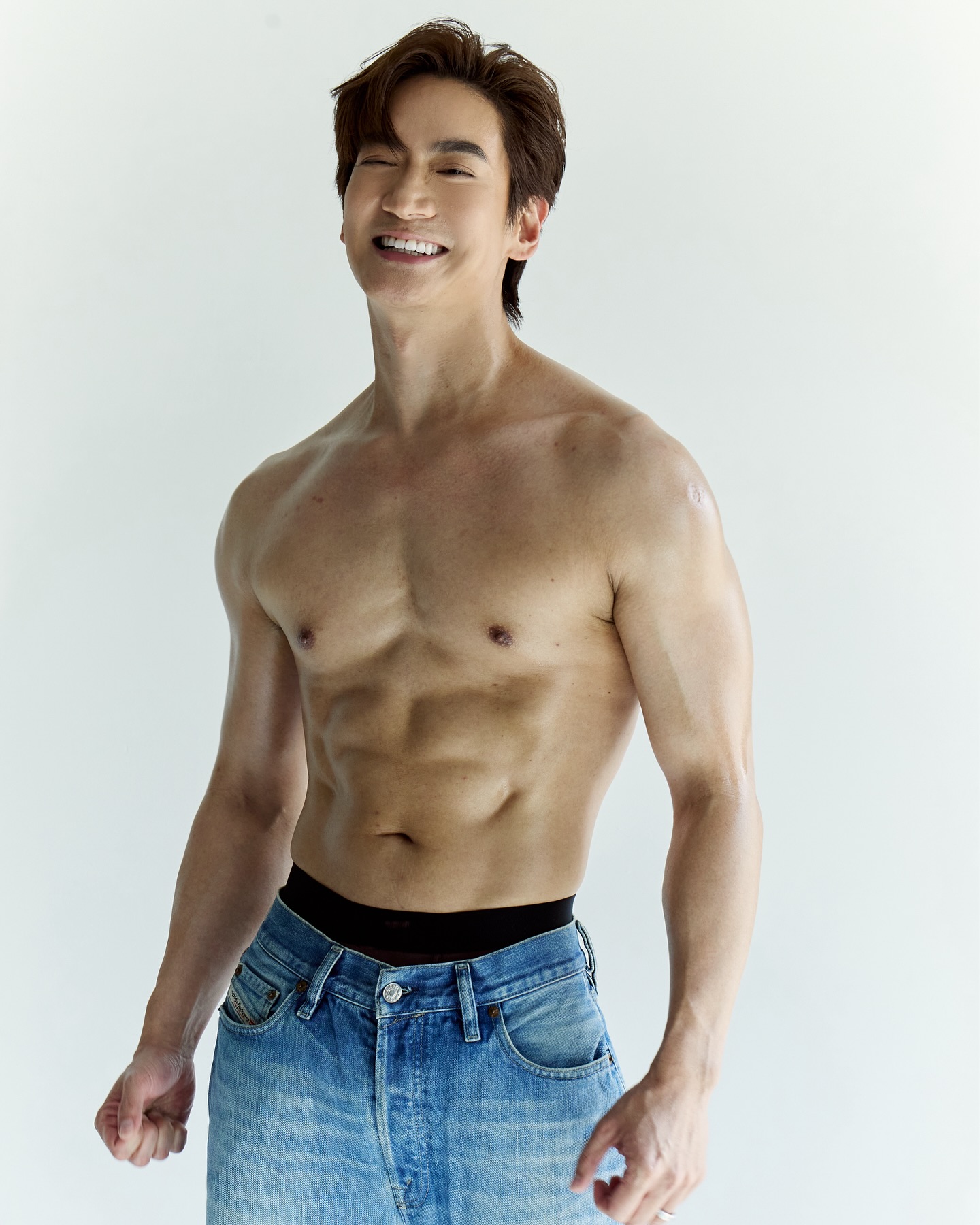 โอ๊ค - สมิทธิ์ อารยะสกุล