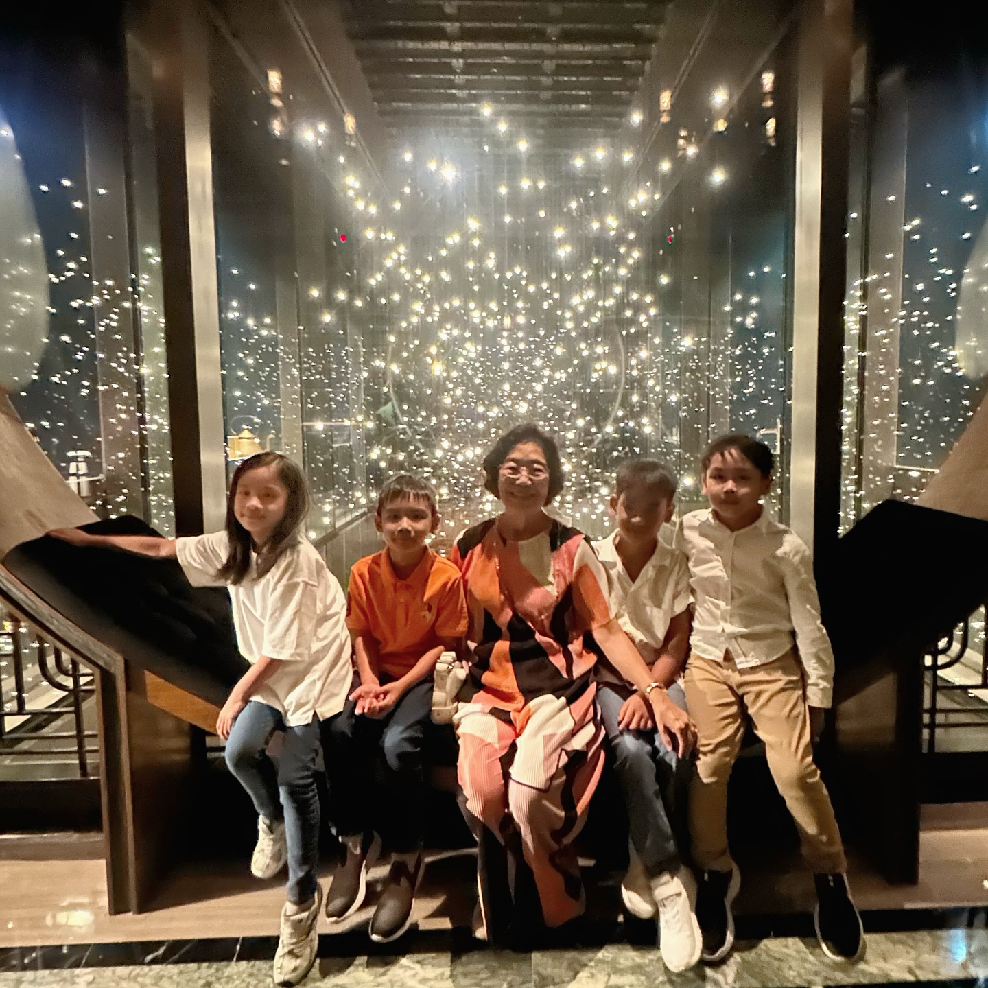 โอ๊ค - สมิทธิ์ อารยะสกุล