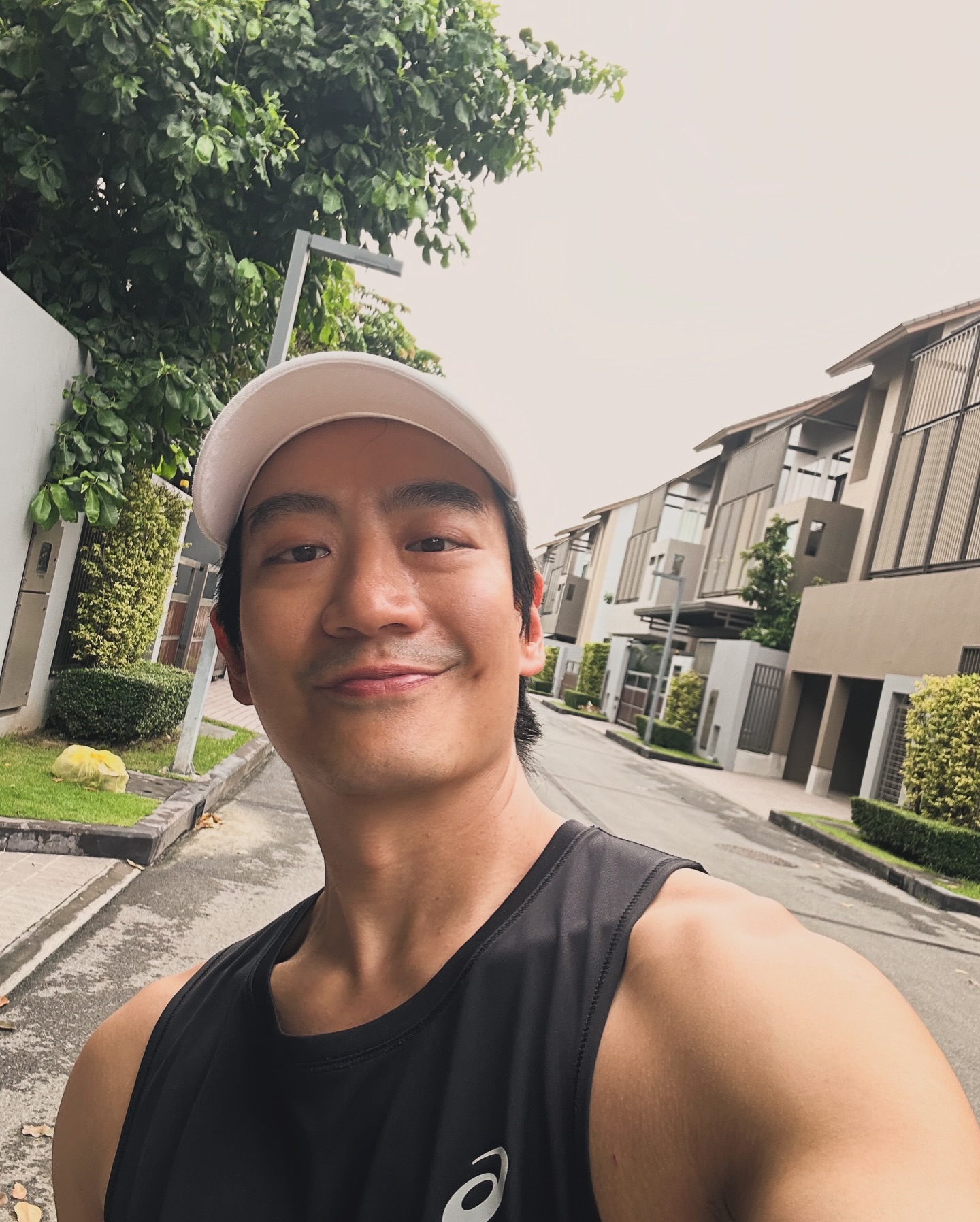 โอ๊ค - สมิทธิ์ อารยะสกุล