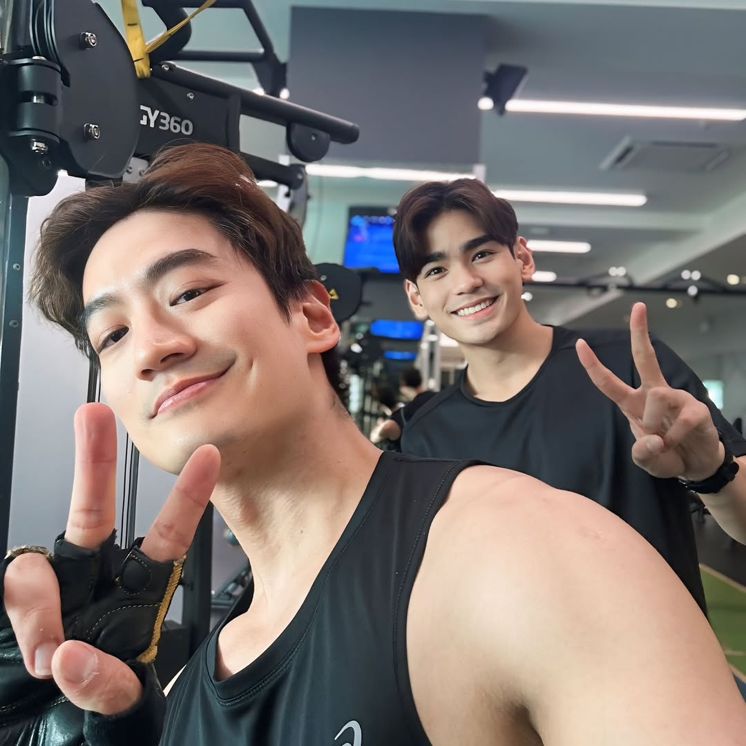 โอ๊ค - สมิทธิ์ อารยะสกุล