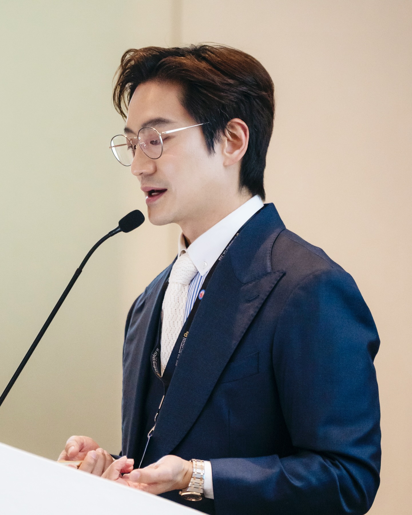 โอ๊ค - สมิทธิ์ อารยะสกุล