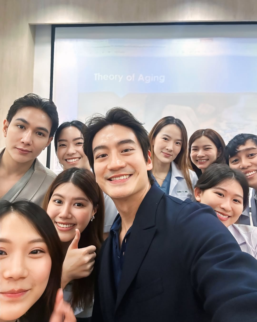 โอ๊ค - สมิทธิ์ อารยะสกุล