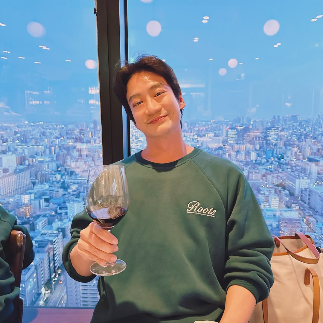 โอ๊ค - สมิทธิ์ อารยะสกุล