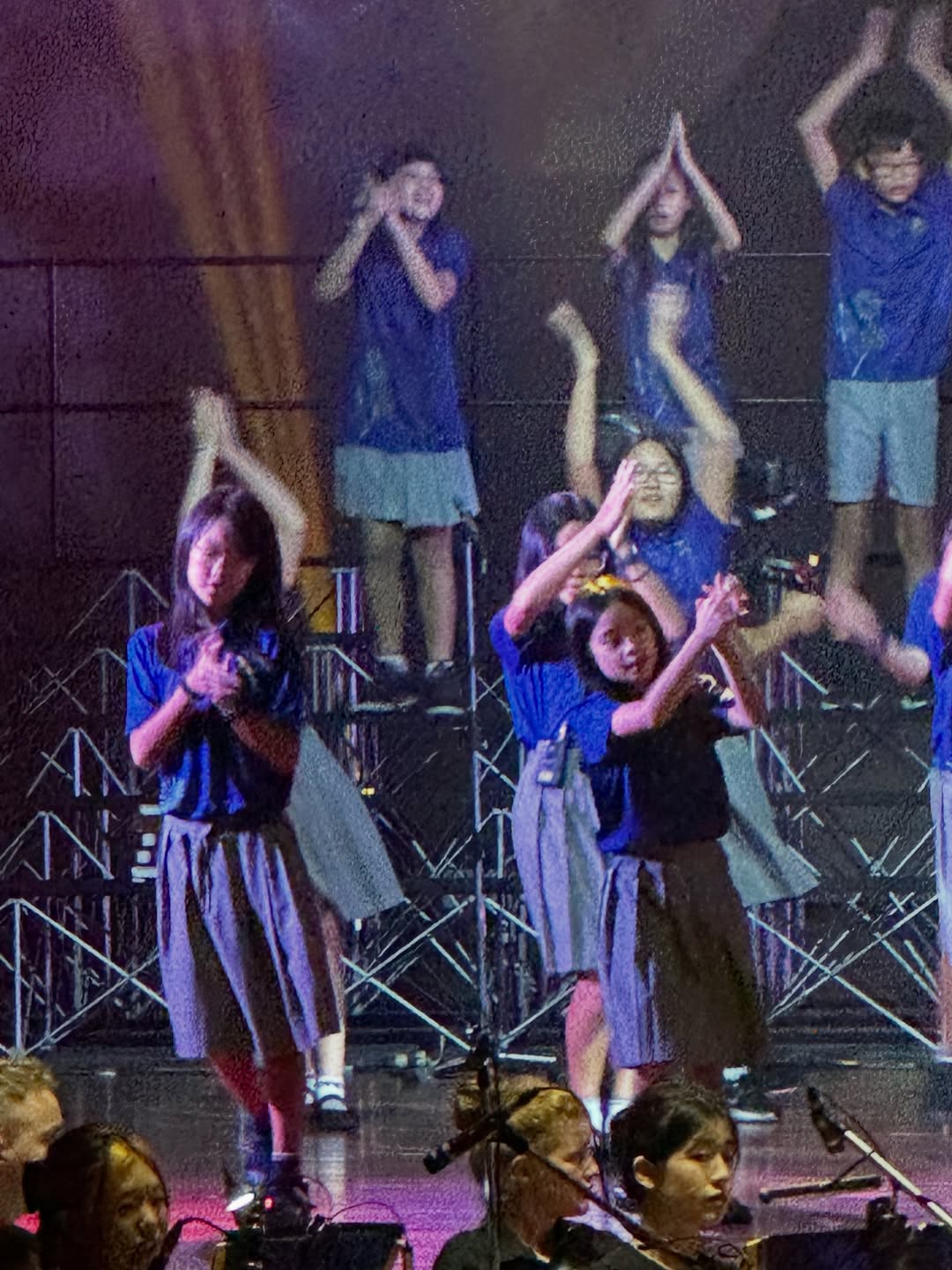 โอ๊ค - สมิทธิ์ อารยะสกุล