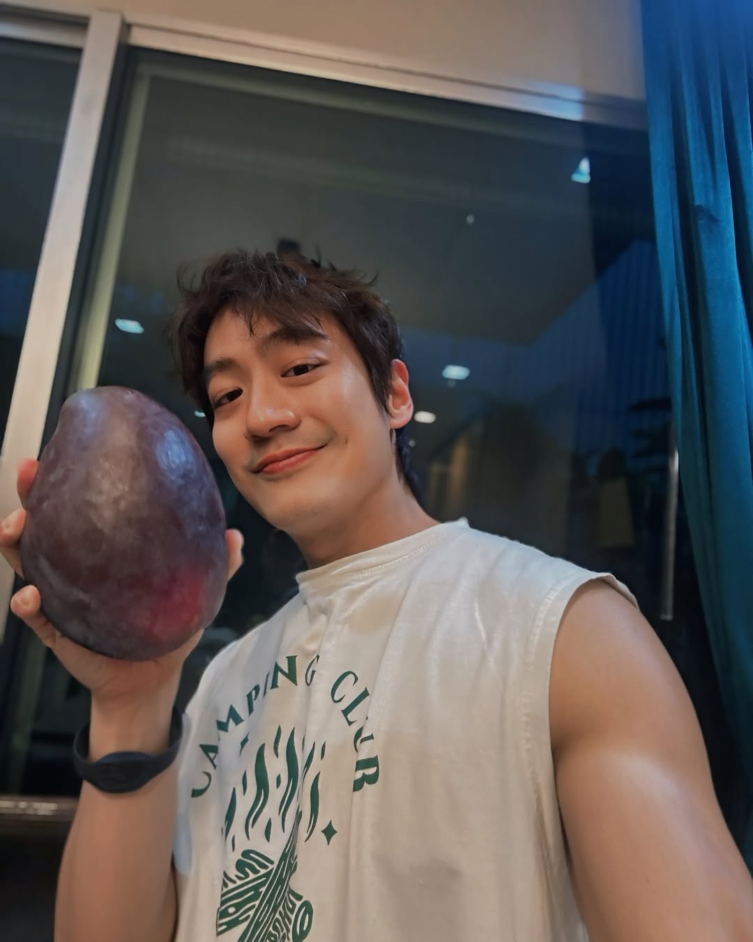 โอ๊ค - สมิทธิ์ อารยะสกุล