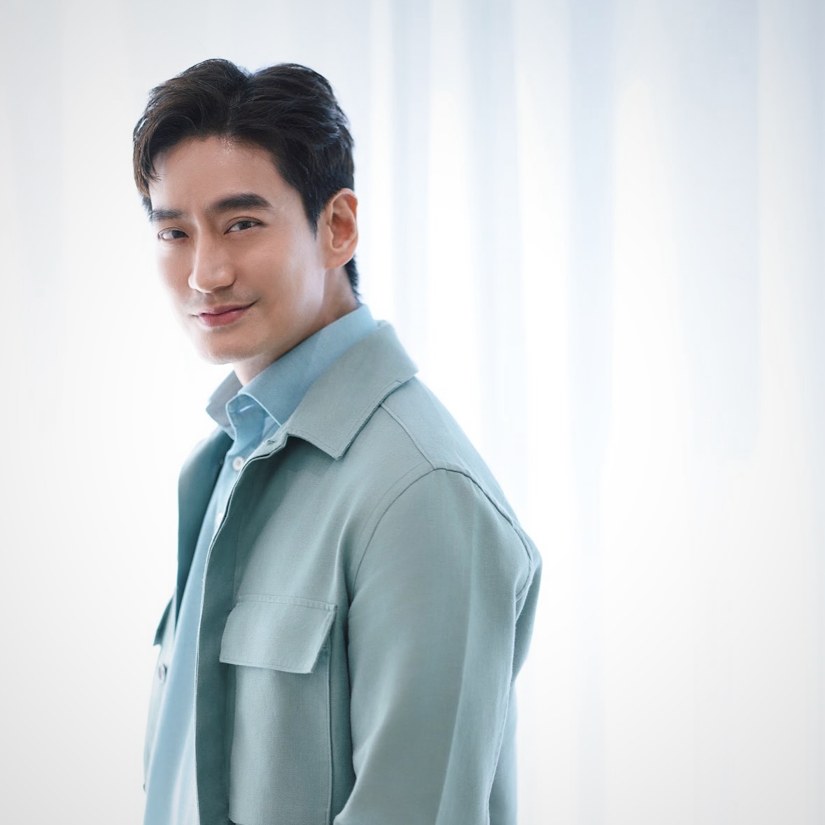 โอ๊ค - สมิทธิ์ อารยะสกุล