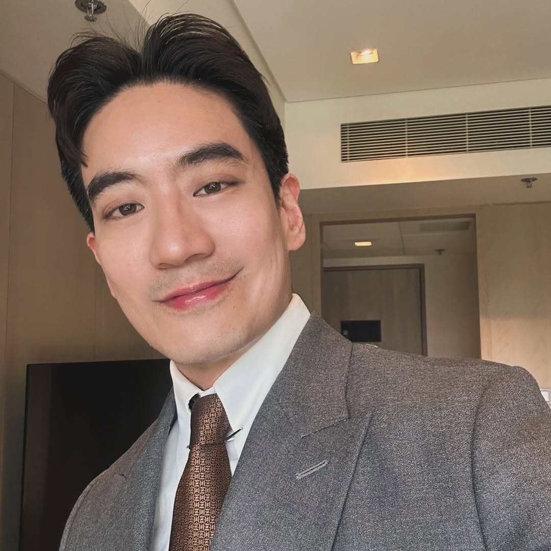 โอ๊ค - สมิทธิ์ อารยะสกุล