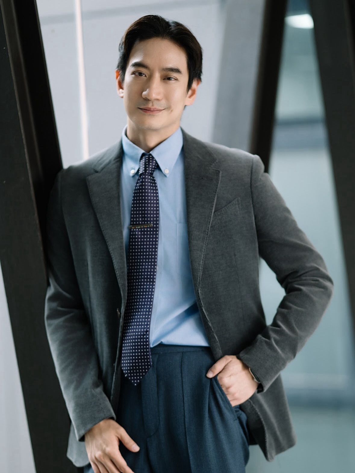 โอ๊ค - สมิทธิ์ อารยะสกุล