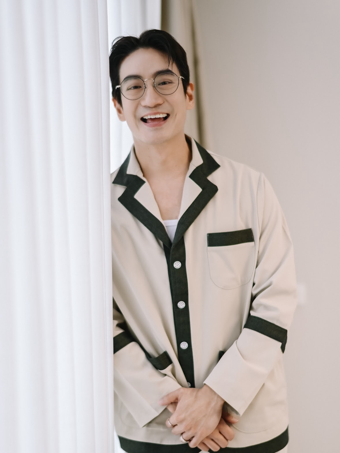 โอ๊ค - สมิทธิ์ อารยะสกุล