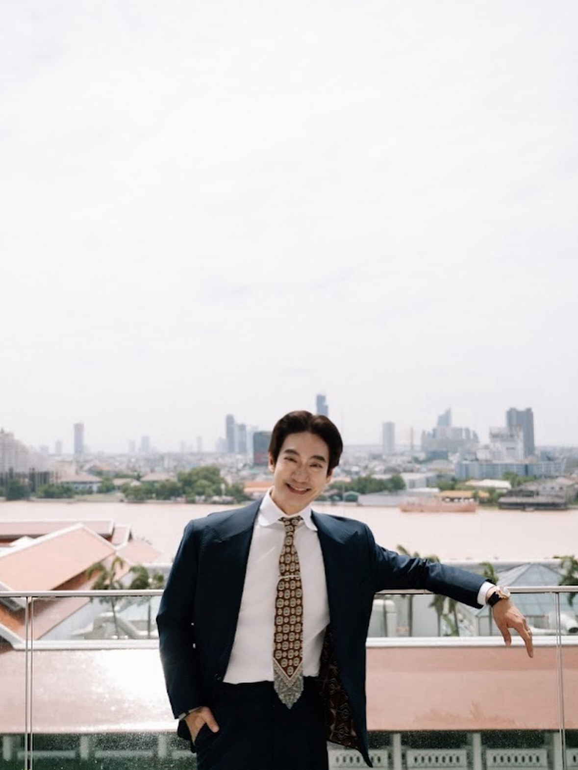 โอ๊ค - สมิทธิ์ อารยะสกุล