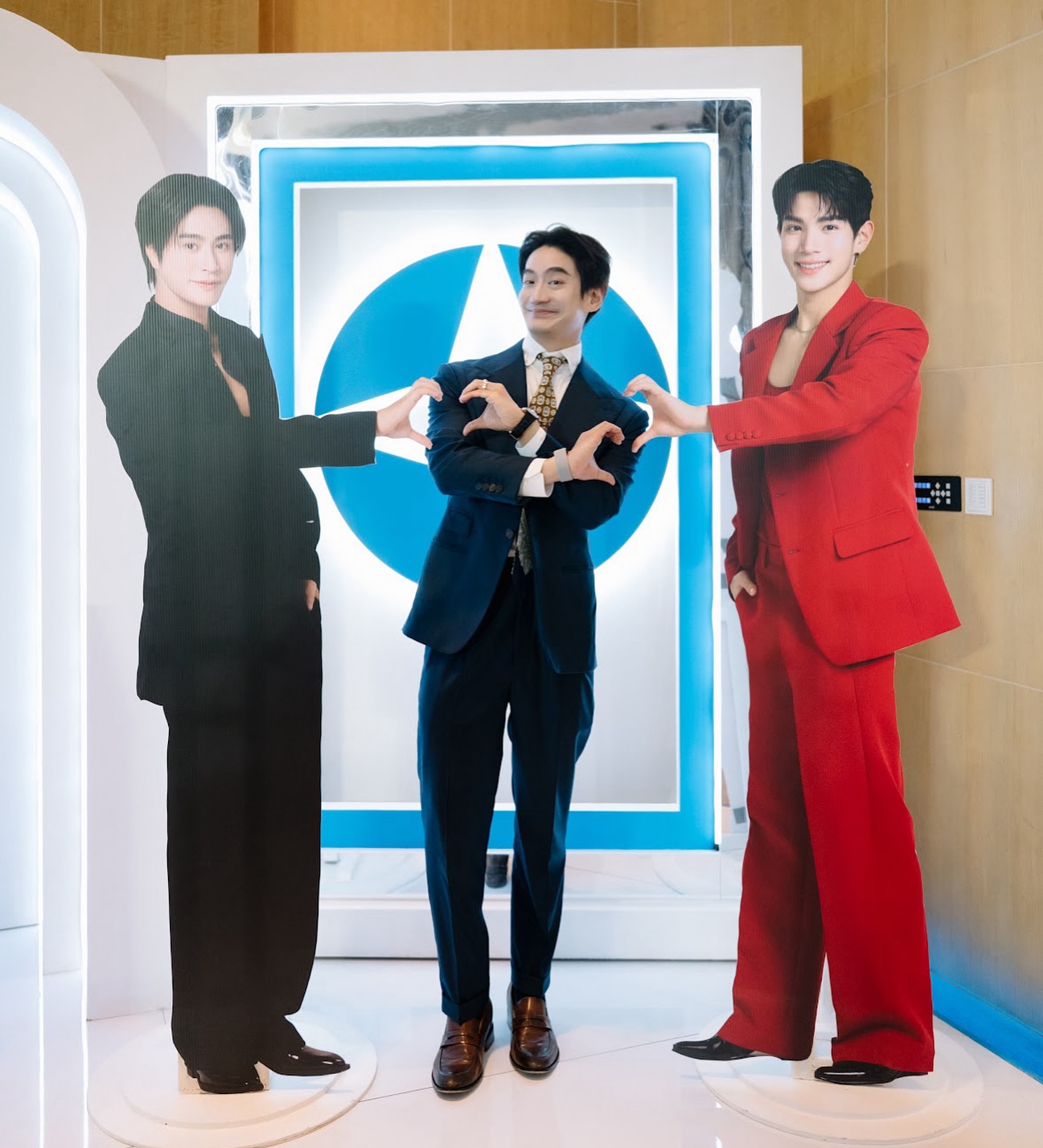 โอ๊ค - สมิทธิ์ อารยะสกุล