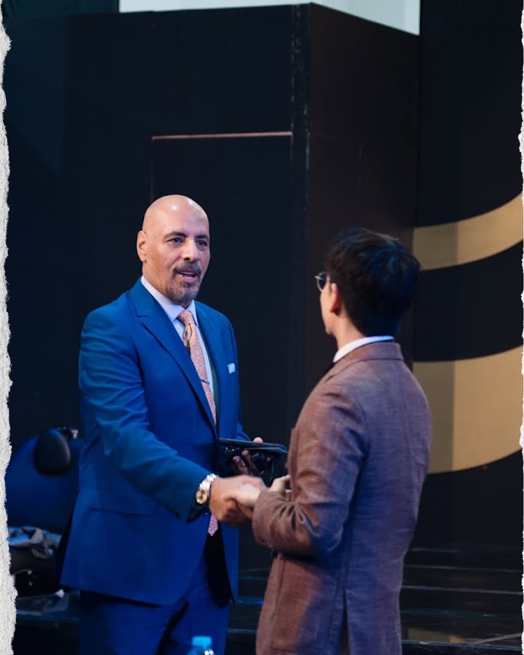 โอ๊ค - สมิทธิ์ อารยะสกุล