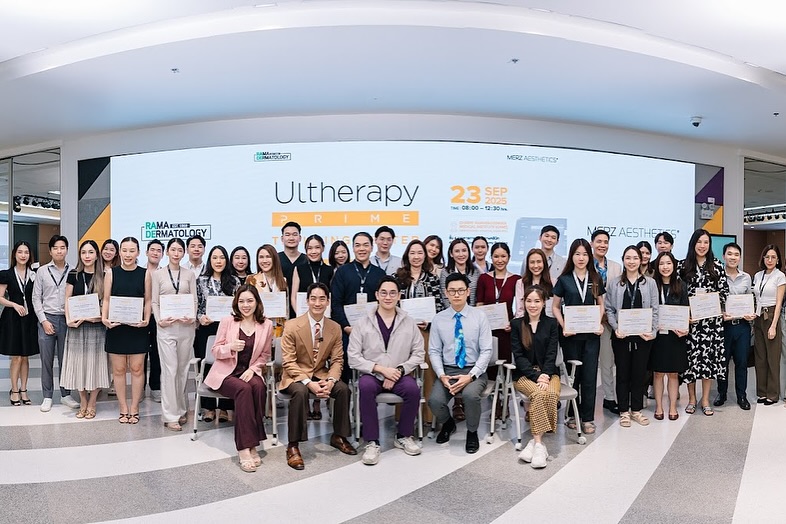 โอ๊ค - สมิทธิ์ อารยะสกุล