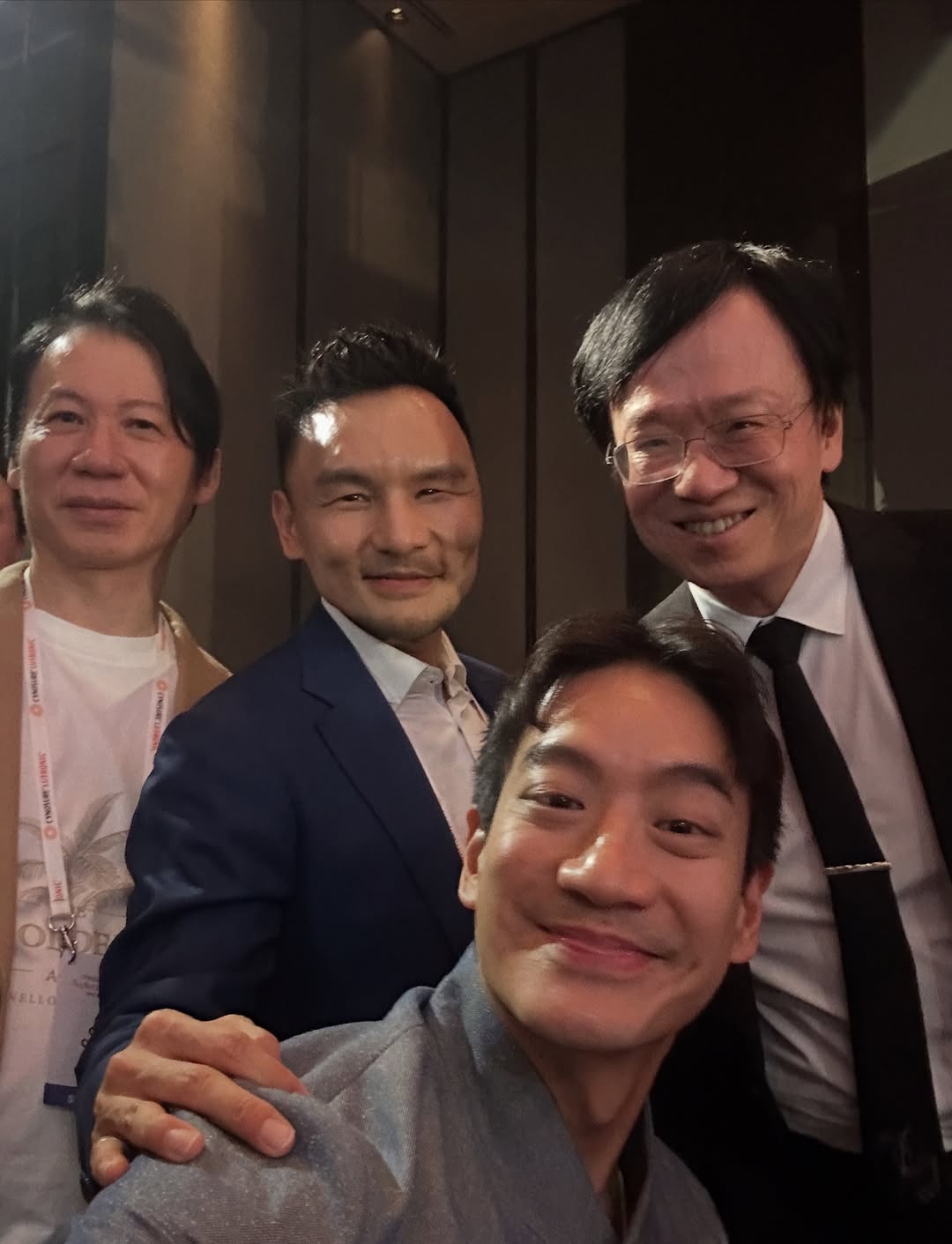 โอ๊ค - สมิทธิ์ อารยะสกุล