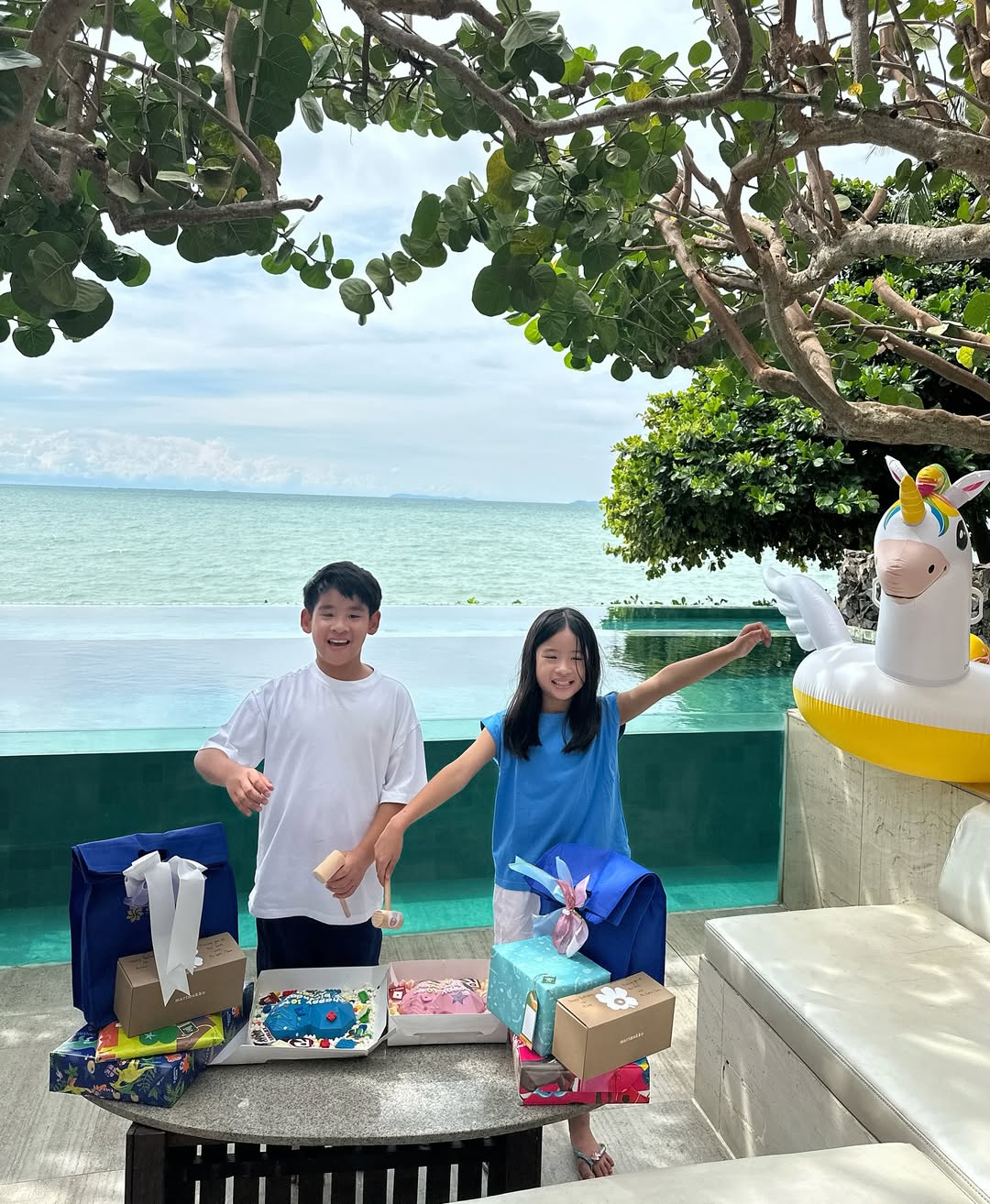 โอ๊ค - สมิทธิ์ อารยะสกุล