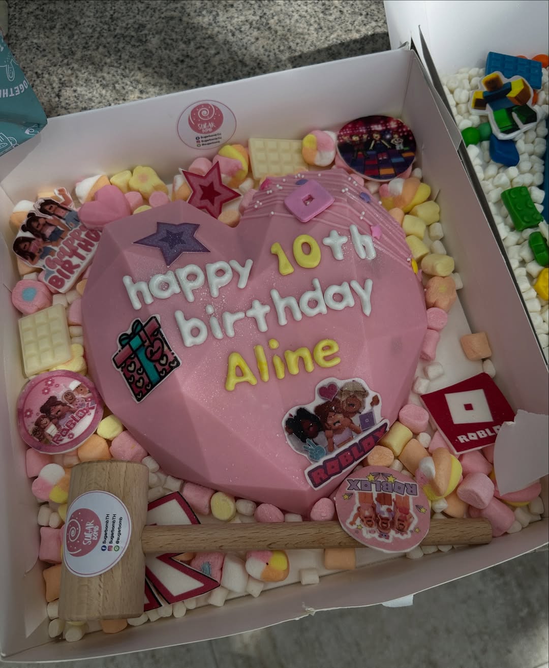 โอ๊ค - สมิทธิ์ อารยะสกุล