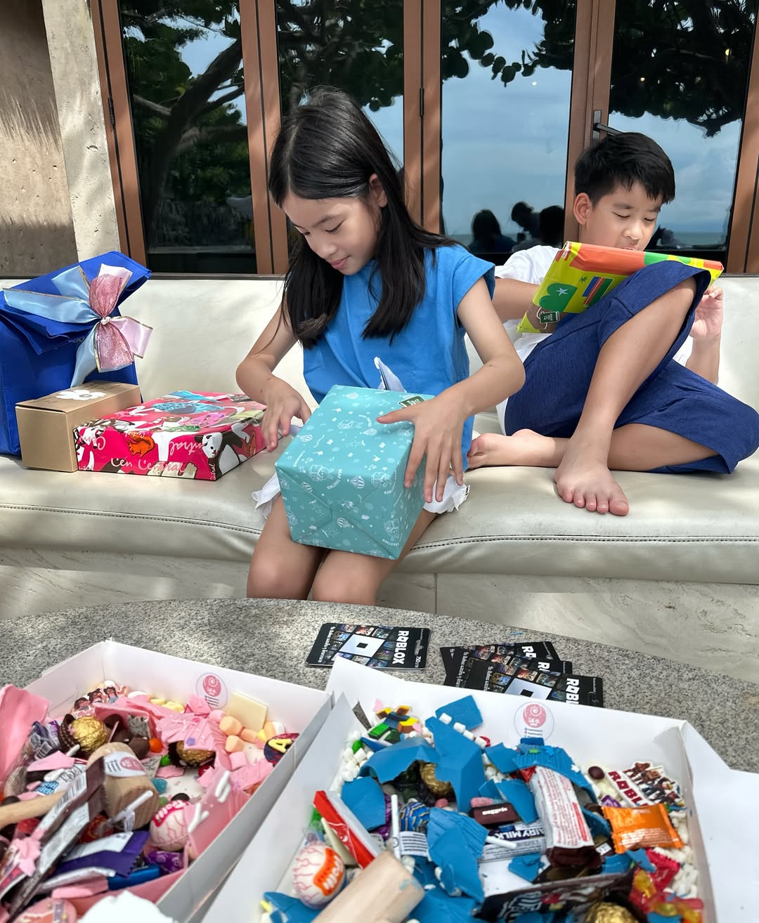 โอ๊ค - สมิทธิ์ อารยะสกุล