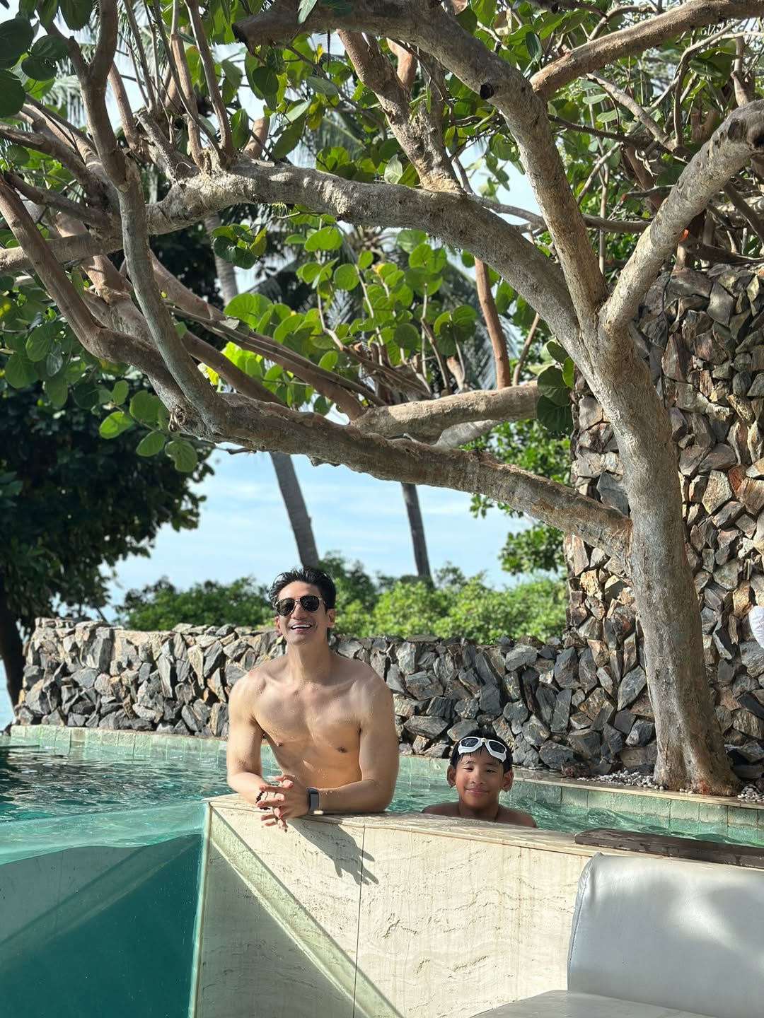 โอ๊ค - สมิทธิ์ อารยะสกุล