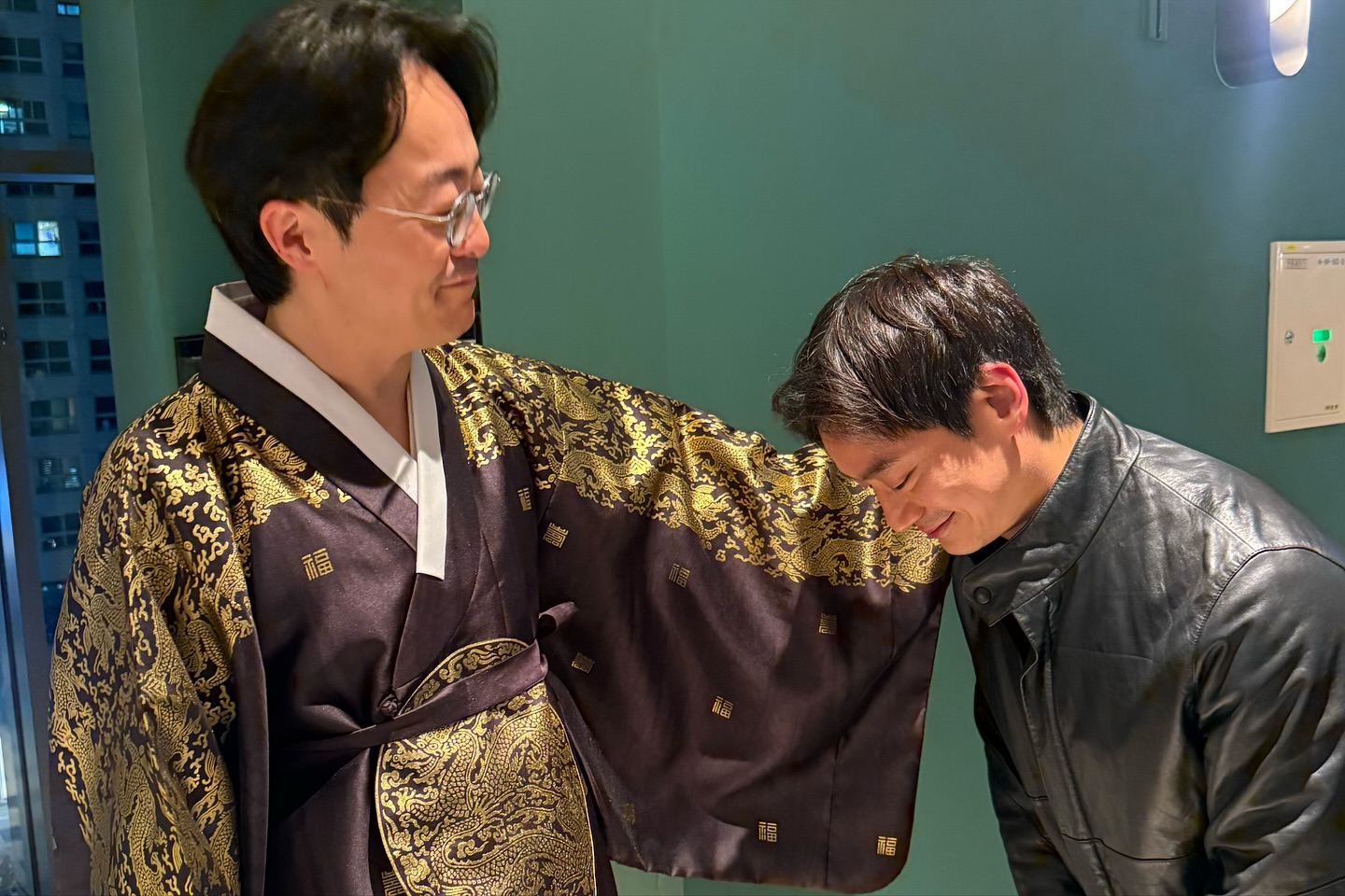 โอ๊ค - สมิทธิ์ อารยะสกุล