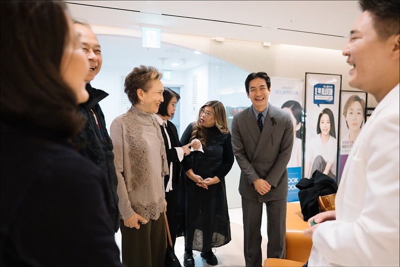 โอ๊ค - สมิทธิ์ อารยะสกุล