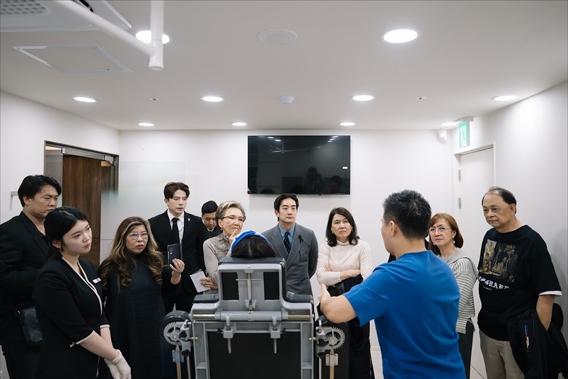 โอ๊ค - สมิทธิ์ อารยะสกุล