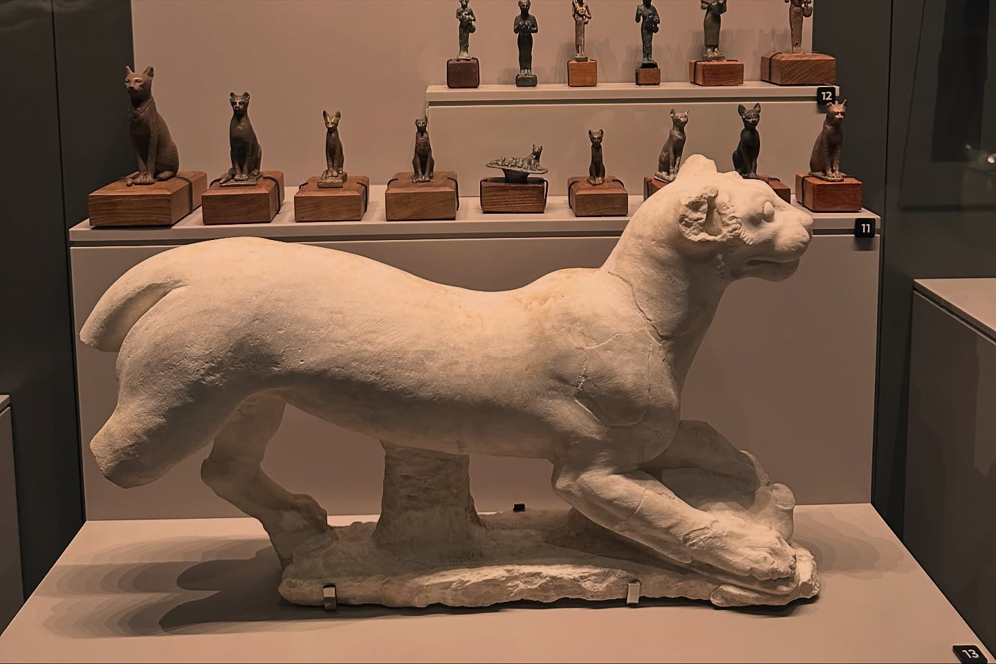 โอ๊ค - สมิทธิ์ อารยะสกุล