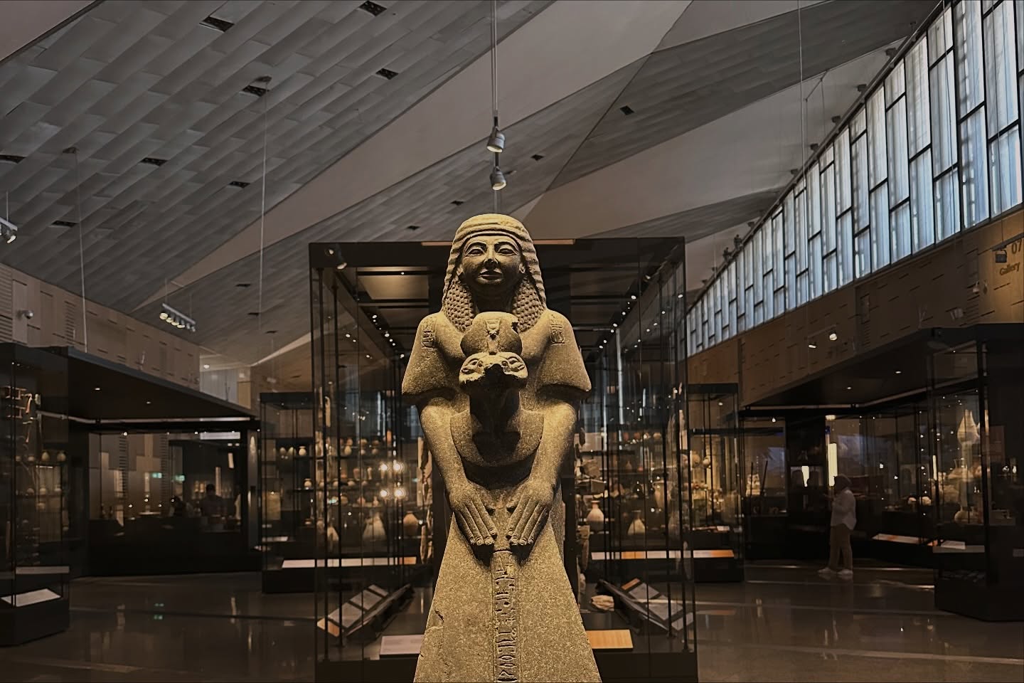 โอ๊ค - สมิทธิ์ อารยะสกุล