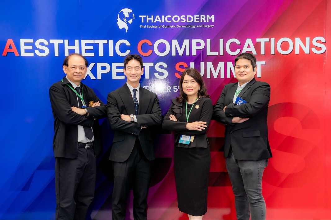 โอ๊ค - สมิทธิ์ อารยะสกุล