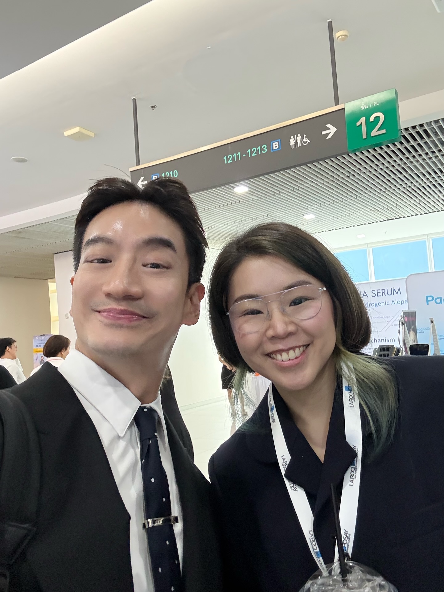 โอ๊ค - สมิทธิ์ อารยะสกุล