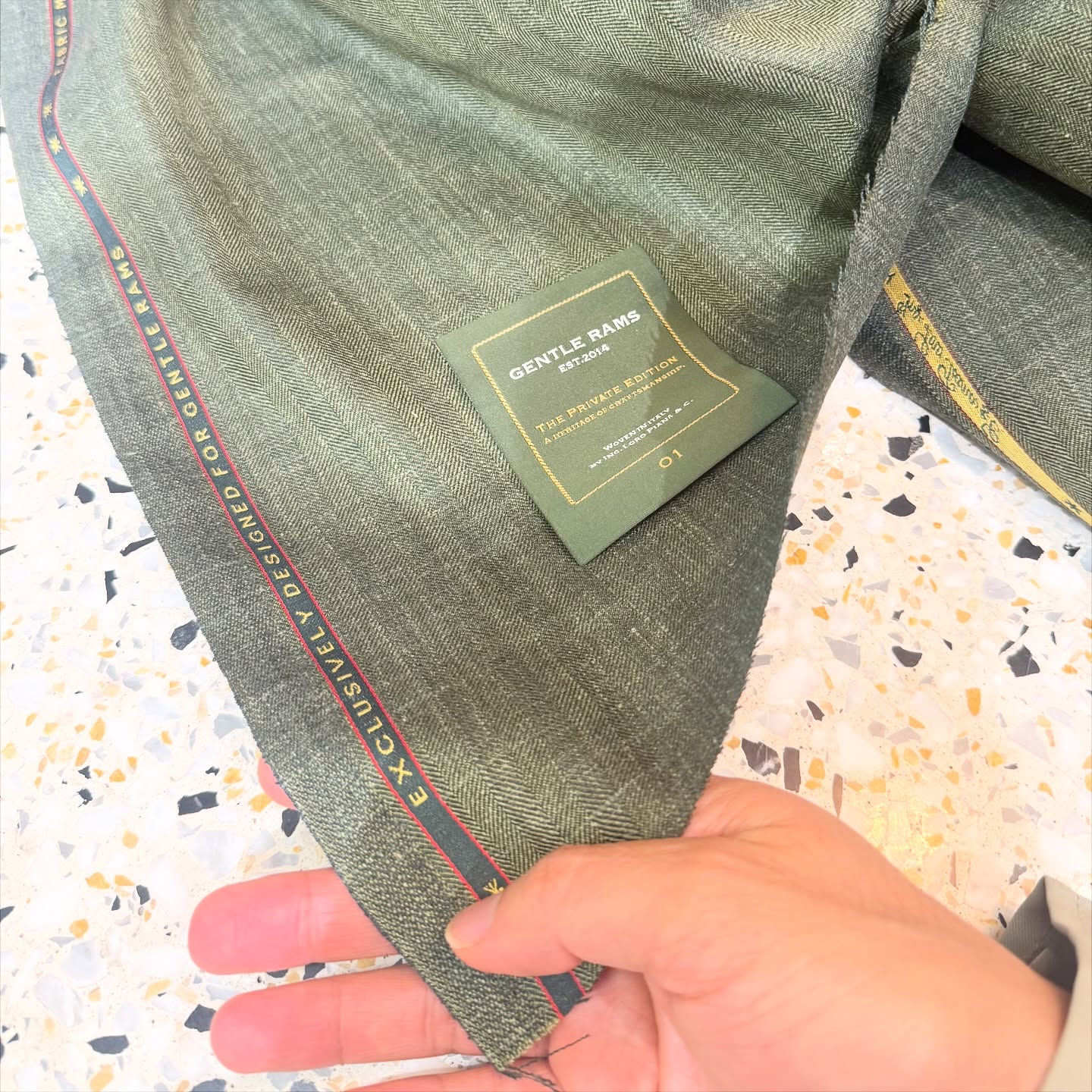 โอ๊ค - สมิทธิ์ อารยะสกุล