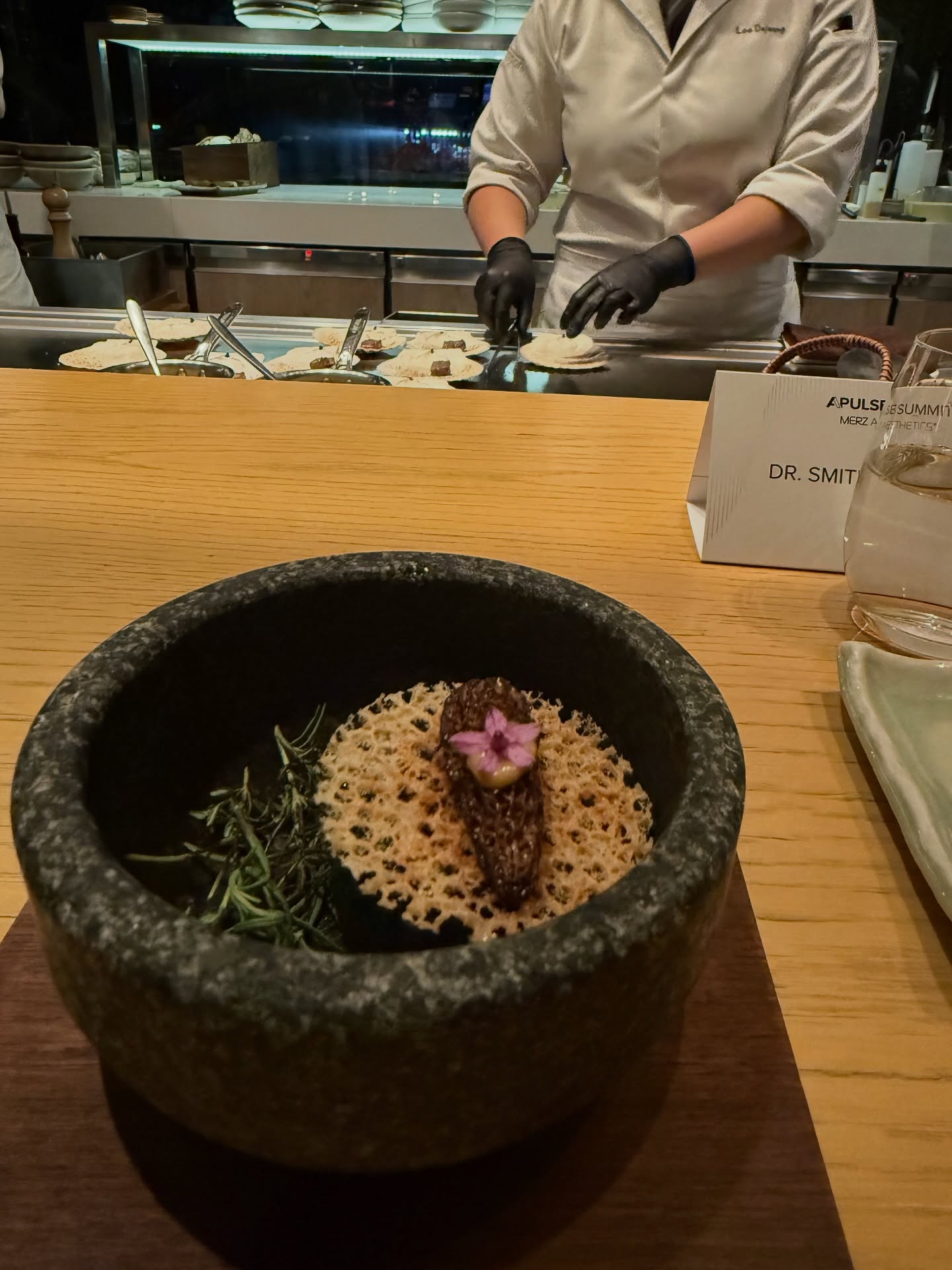 โอ๊ค - สมิทธิ์ อารยะสกุล