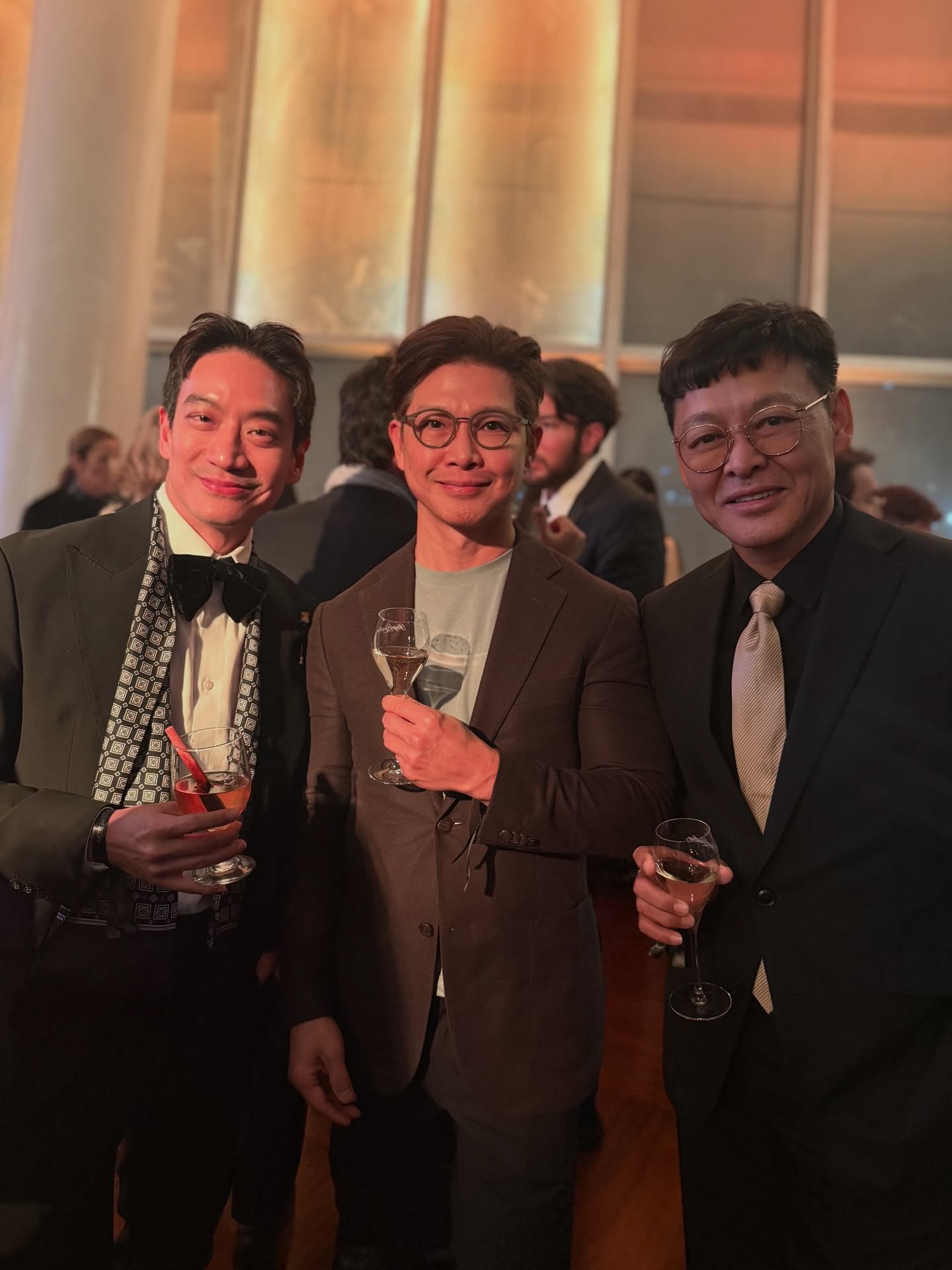 โอ๊ค - สมิทธิ์ อารยะสกุล